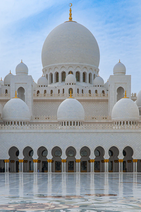 Abu Dhabi City Tour Sheikh Zayed Grand Mosque