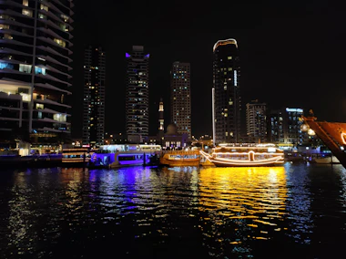 Dubai Marina Dhow Cruise Dinner — photo 1 of 3